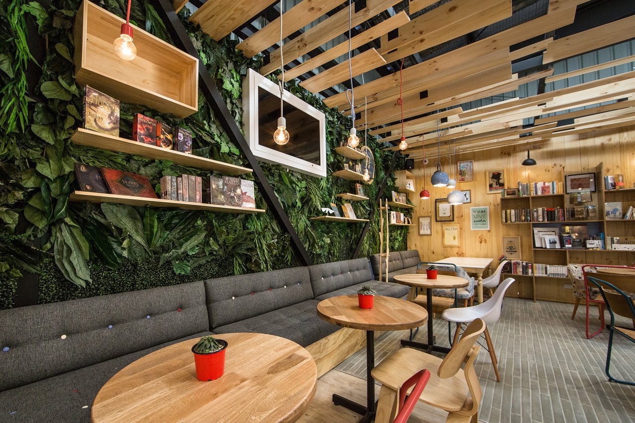 9¾ Bookstore + Café — project view 8