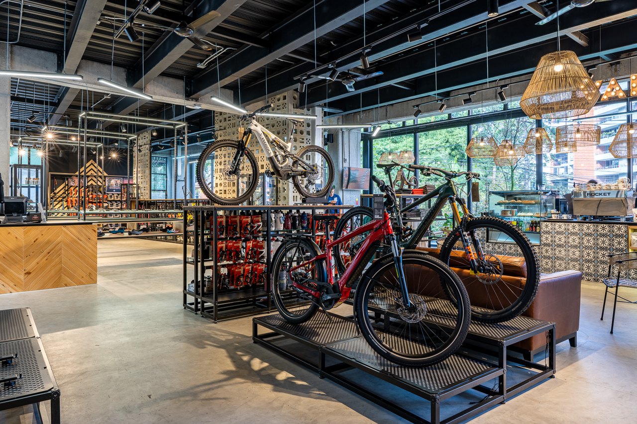 Specialized Flagship Store — project view 1