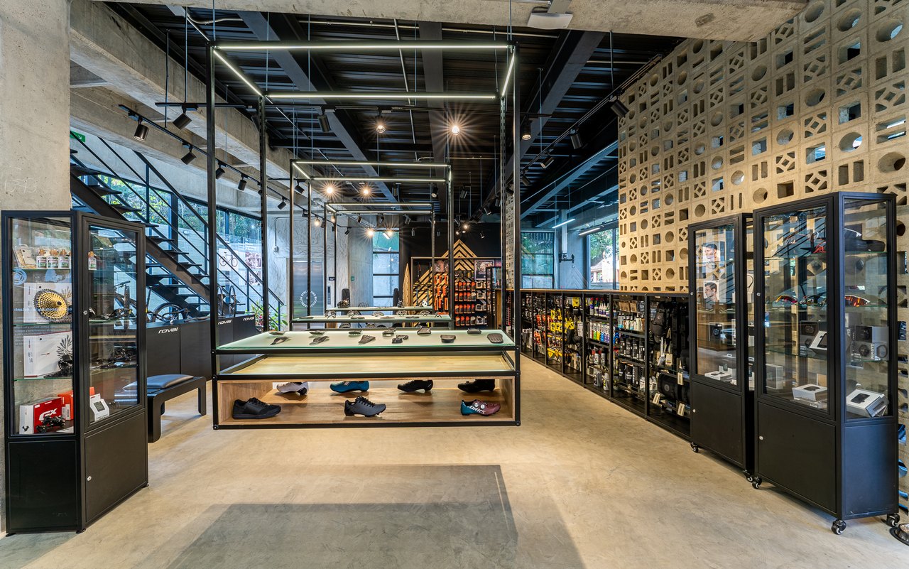 Specialized Flagship Store — project view 5